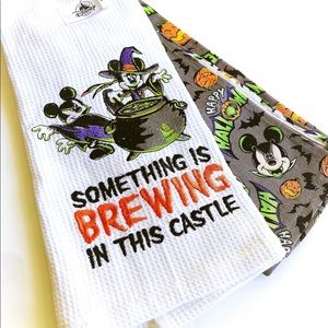 Disneyland Mickey & Minnie Halloween Kitchen Towels